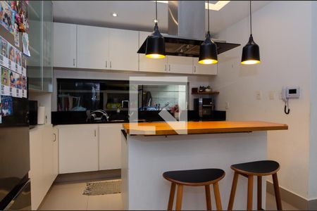 Casa de condomínio para alugar com 293m², 4 quartos e 2 vagas Casa de condomínio para alugar com 293m², 4 quartos e 2 vagasCozinha