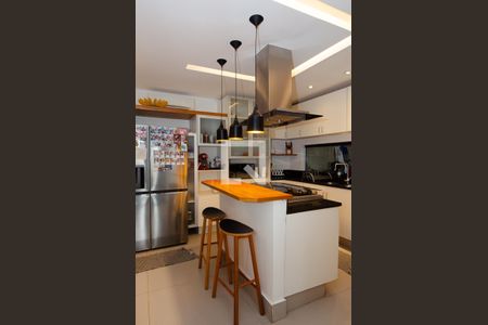Casa de condomínio para alugar com 293m², 4 quartos e 2 vagas Casa de condomínio para alugar com 293m², 4 quartos e 2 vagasCozinha