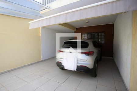 Casa à venda com 130m², 3 quartos e 3 vagas Casa à venda com 130m², 3 quartos e 3 vagasGaragem
