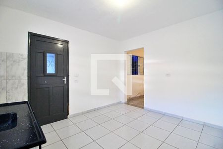 Cozinha de casa para alugar com 1 quarto, 38m² em Santa Maria, Santo André