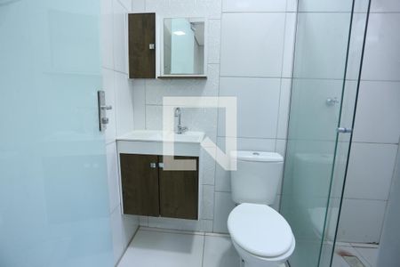 Banheiro de apartamento para alugar com 1 quarto, 32m² em Qs 6, Brasília