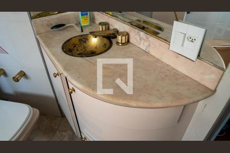 Apartamento à venda com 77m², 3 quartos e 2 vagas Apartamento à venda com 77m², 3 quartos e 2 vagasBanheiro