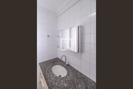 Apartamento à venda com 66m², 3 quartos e 1 vaga Apartamento à venda com 66m², 3 quartos e 1 vagaBanheiro