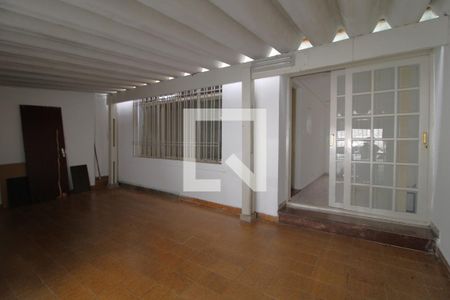 Casa à venda com 140m², 3 quartos e 2 vagasGaragem