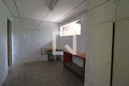 Casa à venda com 140m², 3 quartos e 2 vagasLavanderia