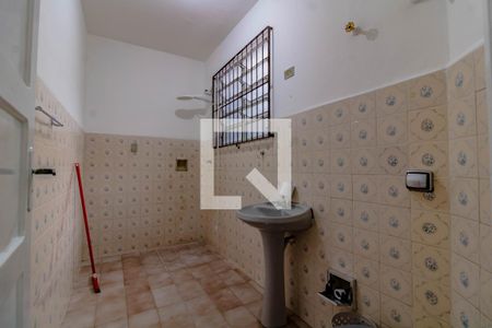 Banheiro de apartamento para alugar com 1 quarto, 55m² em Mirandópolis, São Paulo