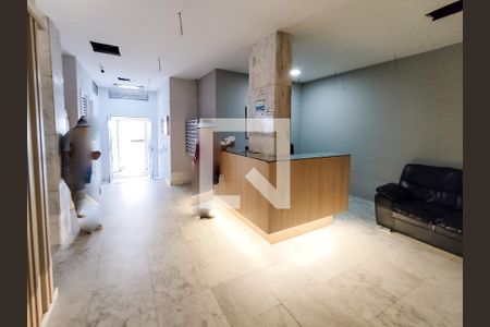 Apartamento à venda com 80m², 2 quartos e 1 vaga Apartamento à venda com 80m², 2 quartos e 1 vagaFachada e portaria