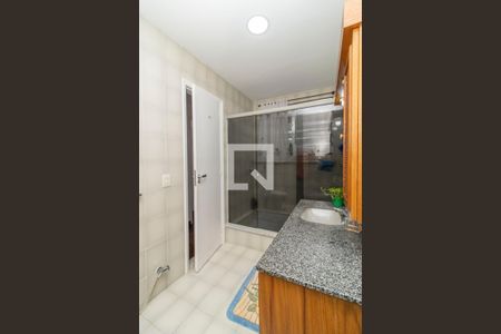 Apartamento à venda com 120m², 3 quartos e 3 vagasBanheiro 