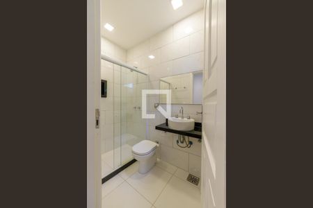 Casa de condomínio à venda com 445m², 7 quartos e 3 vagas Casa de condomínio à venda com 445m², 7 quartos e 3 vagasBanheiro Suíte 1