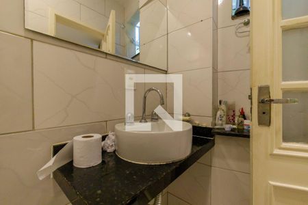 Casa de condomínio à venda com 445m², 7 quartos e 3 vagas Casa de condomínio à venda com 445m², 7 quartos e 3 vagasBanheiro Suíte 4