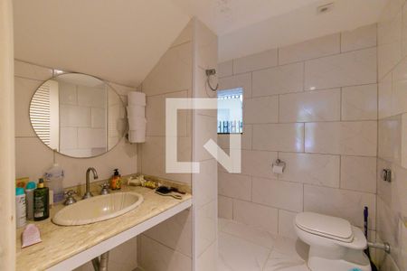 Casa de condomínio à venda com 445m², 7 quartos e 3 vagas Casa de condomínio à venda com 445m², 7 quartos e 3 vagasBanheiro