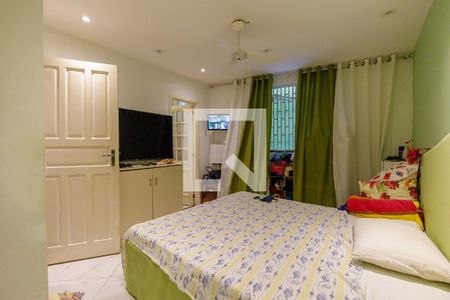 Casa de condomínio à venda com 445m², 7 quartos e 3 vagas Casa de condomínio à venda com 445m², 7 quartos e 3 vagasSuíte 4