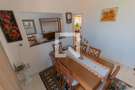 Casa à venda com 600m², 8 quartos e 4 vagassala 2