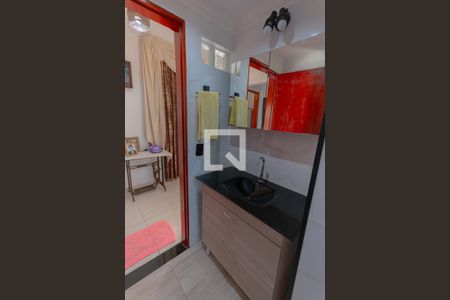 Casa à venda com 600m², 8 quartos e 4 vagasbanheiro 2