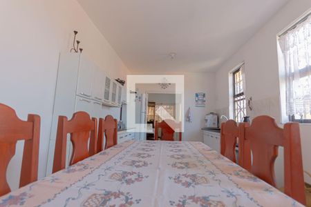 Casa à venda com 600m², 8 quartos e 4 vagascozinha 1