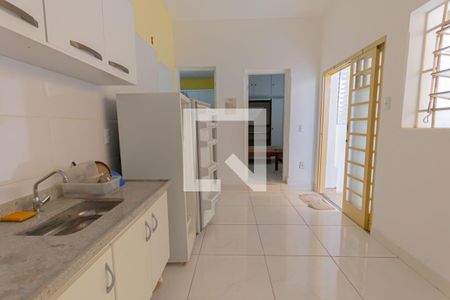 Casa à venda com 600m², 8 quartos e 4 vagascozinha 2