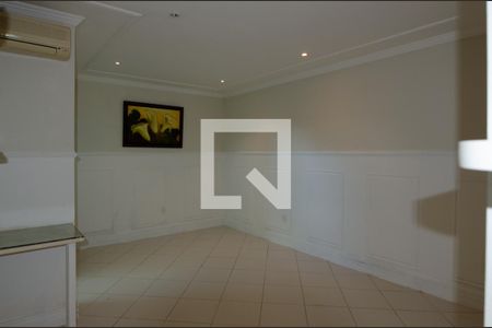 Casa de condomínio à venda com 600m², 6 quartos e 3 vagas Casa de condomínio à venda com 600m², 6 quartos e 3 vagasSuíte 1