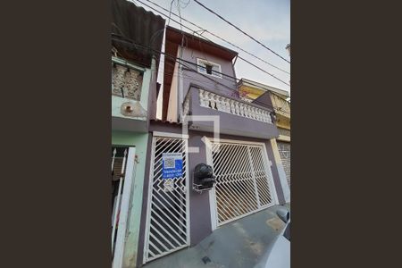 Casa à venda com 300m², 3 quartos e 2 vagas Casa à venda com 300m², 3 quartos e 2 vagasFachada