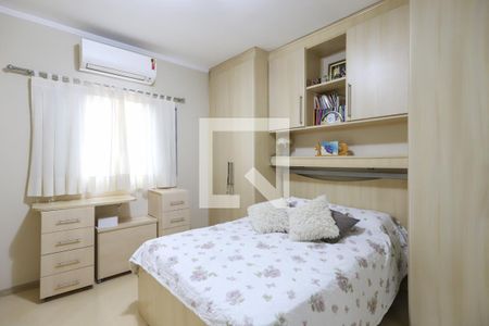 Casa à venda com 300m², 3 quartos e 2 vagas Casa à venda com 300m², 3 quartos e 2 vagasSuíte 1