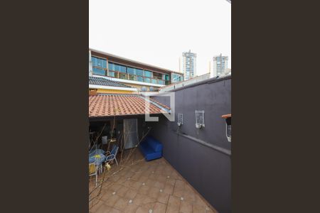 Casa à venda com 300m², 3 quartos e 2 vagas Casa à venda com 300m², 3 quartos e 2 vagasVista