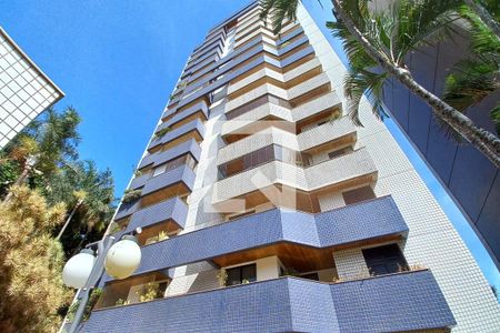 Apartamento à venda com 165m², 4 quartos e 2 vagas Apartamento à venda com 165m², 4 quartos e 2 vagasFachada do Prédio