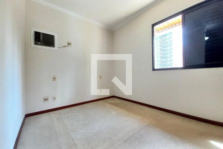 Apartamento à venda com 165m², 4 quartos e 2 vagas Apartamento à venda com 165m², 4 quartos e 2 vagasQuarto 4 - Suíte