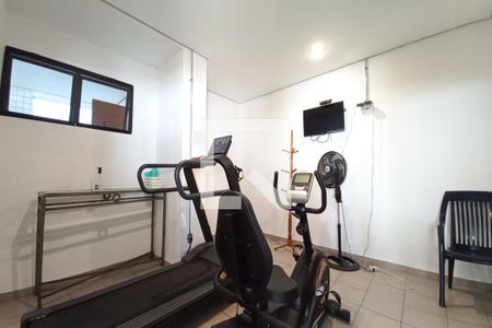 Apartamento à venda com 165m², 4 quartos e 2 vagas Apartamento à venda com 165m², 4 quartos e 2 vagasÁrea comum - Academia