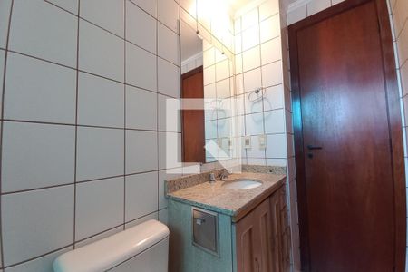 Apartamento à venda com 165m², 4 quartos e 2 vagas Apartamento à venda com 165m², 4 quartos e 2 vagasBanheiro da Suíte 3