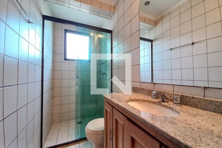 Apartamento à venda com 165m², 4 quartos e 2 vagas Apartamento à venda com 165m², 4 quartos e 2 vagasBanheiro da Suíte 3