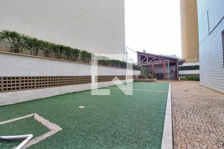 Apartamento à venda com 165m², 4 quartos e 2 vagas Apartamento à venda com 165m², 4 quartos e 2 vagasQuadra