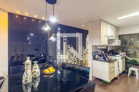 Apartamento à venda com 104m², 3 quartos e sem vaga Apartamento à venda com 104m², 3 quartos e sem vagaCozinha e Lavanderia