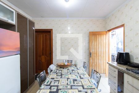 Casa à venda com 180m², 3 quartos e 2 vagas Casa à venda com 180m², 3 quartos e 2 vagasQuarto