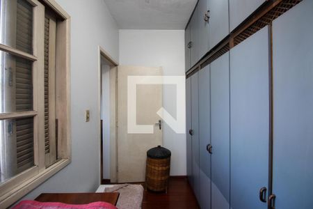 Casa à venda com 180m², 3 quartos e 2 vagas Casa à venda com 180m², 3 quartos e 2 vagasQuarto