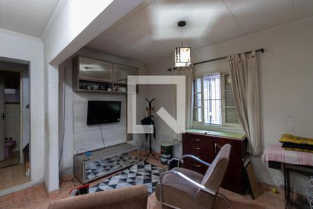 Casa à venda com 180m², 3 quartos e 2 vagas Casa à venda com 180m², 3 quartos e 2 vagasQuarto