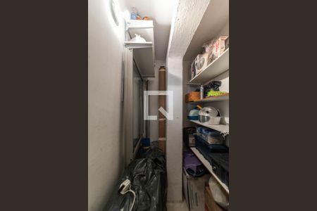 Apartamento à venda com 75m², 2 quartos e 2 vagas Apartamento à venda com 75m², 2 quartos e 2 vagasDepósito