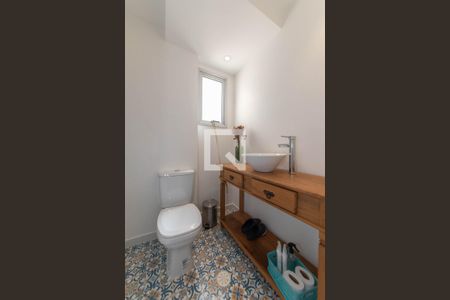 Apartamento à venda com 75m², 2 quartos e 2 vagas Apartamento à venda com 75m², 2 quartos e 2 vagasBanheiro Social