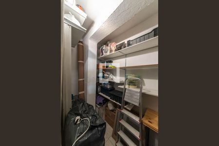 Apartamento à venda com 75m², 2 quartos e 2 vagas Apartamento à venda com 75m², 2 quartos e 2 vagasDepósito