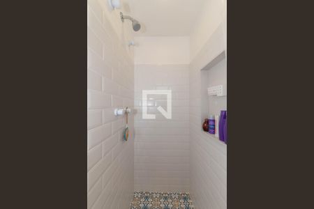 Apartamento à venda com 75m², 2 quartos e 2 vagas Apartamento à venda com 75m², 2 quartos e 2 vagasBanheiro da Suíte