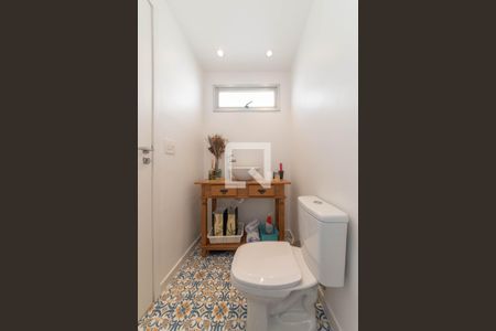 Apartamento à venda com 75m², 2 quartos e 2 vagas Apartamento à venda com 75m², 2 quartos e 2 vagasBanheiro da Suíte