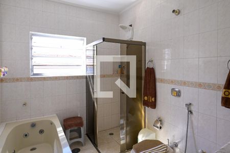 Casa à venda com 190m², 4 quartos e 2 vagasBanheiro 1