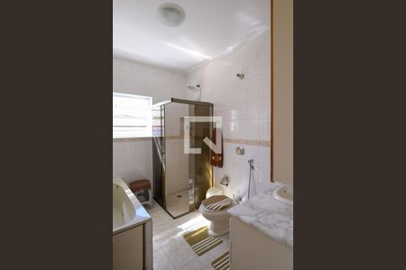 Casa à venda com 190m², 4 quartos e 2 vagasBanheiro 1