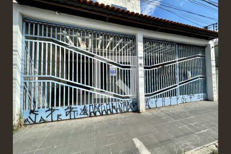 Casa à venda com 500m², 4 quartos e 4 vagasFachada