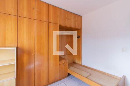 Casa à venda com 500m², 4 quartos e 4 vagas Casa à venda com 500m², 4 quartos e 4 vagasQuarto 2