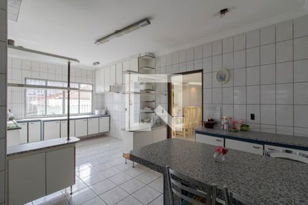 Casa à venda com 500m², 4 quartos e 4 vagas Casa à venda com 500m², 4 quartos e 4 vagasCopa / Cozinha
