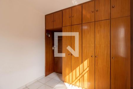 Casa à venda com 500m², 4 quartos e 4 vagas Casa à venda com 500m², 4 quartos e 4 vagasQuarto 3