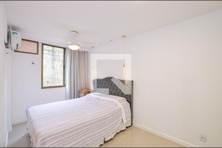 Suite  de apartamento à venda com 2 quartos, 62m² em Badu, Niterói