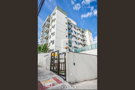 Apartamento à venda com 62m², 2 quartos e 1 vaga Apartamento à venda com 62m², 2 quartos e 1 vagaFachada