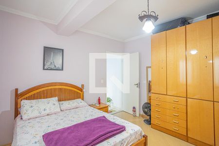 Casa à venda com 249m², 4 quartos e 4 vagas Casa à venda com 249m², 4 quartos e 4 vagasSuíte 2