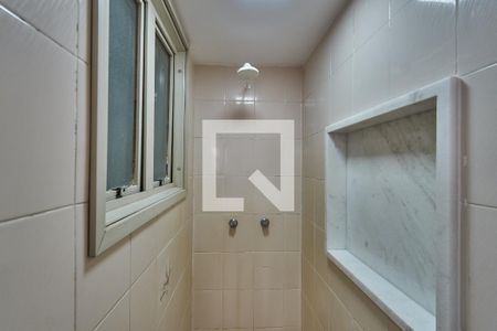 Apartamento à venda com 142m², 3 quartos e 2 vagas Apartamento à venda com 142m², 3 quartos e 2 vagasBanheiro Suite