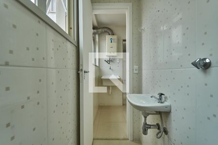 Apartamento à venda com 142m², 3 quartos e 2 vagas Apartamento à venda com 142m², 3 quartos e 2 vagasBanheiro de Serviço